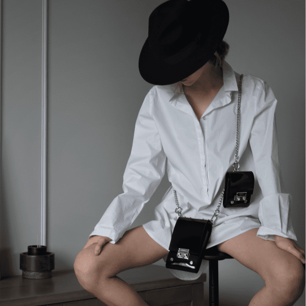Dviejų dalių rankinė su grandinėle – juoda odinė, Urbanholic