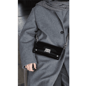 TELEFONO RANKINĖ SU GRANDINĖLE